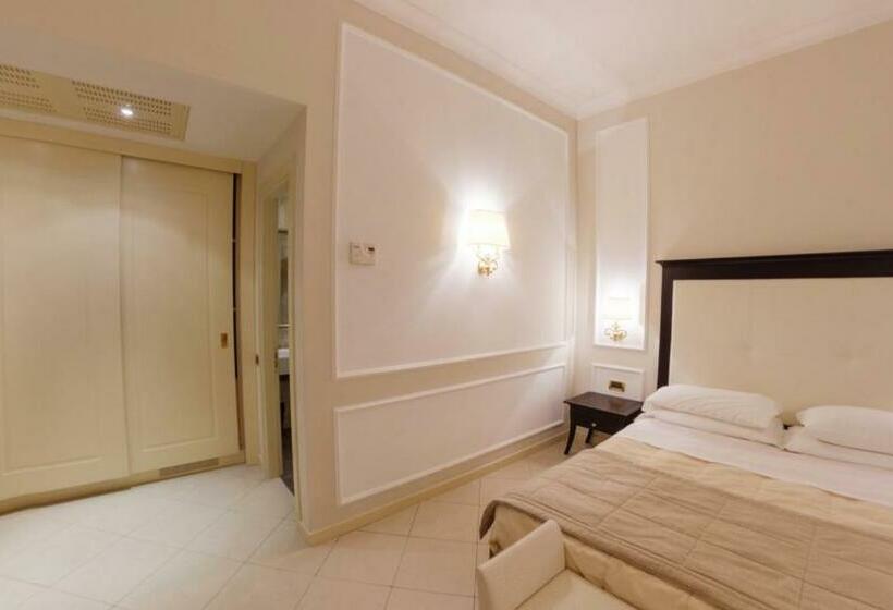 اتاق لوکس سه تخته, Miramare & Spa