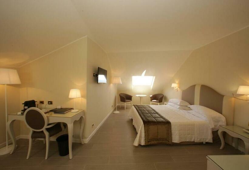 سوئیت پنت هاوس, Miramare & Spa