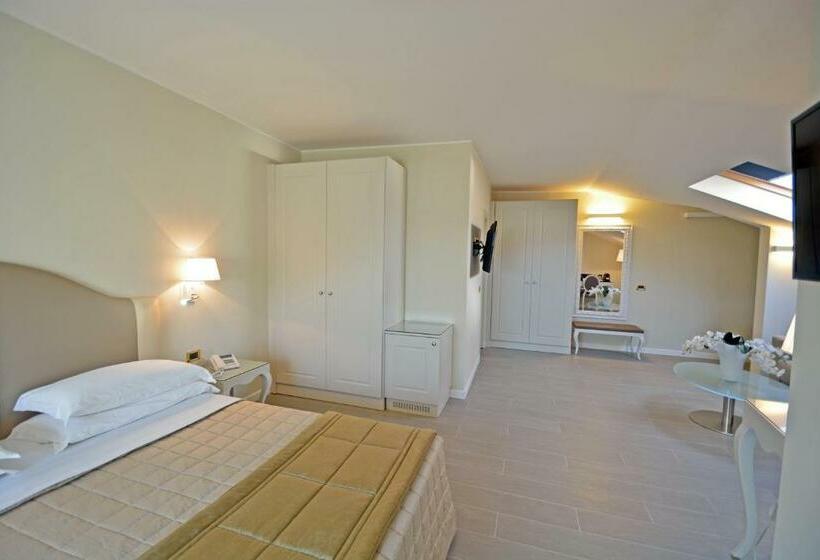 سوئیت پنت هاوس, Miramare & Spa