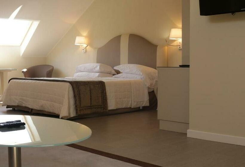 سوئیت پنت هاوس, Miramare & Spa