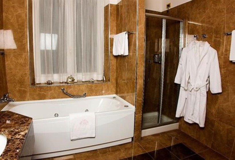 سوییت با چشمانداز دریا, Miramare & Spa