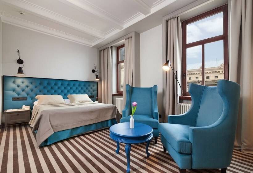 Junior Suite, Panorama Lviv