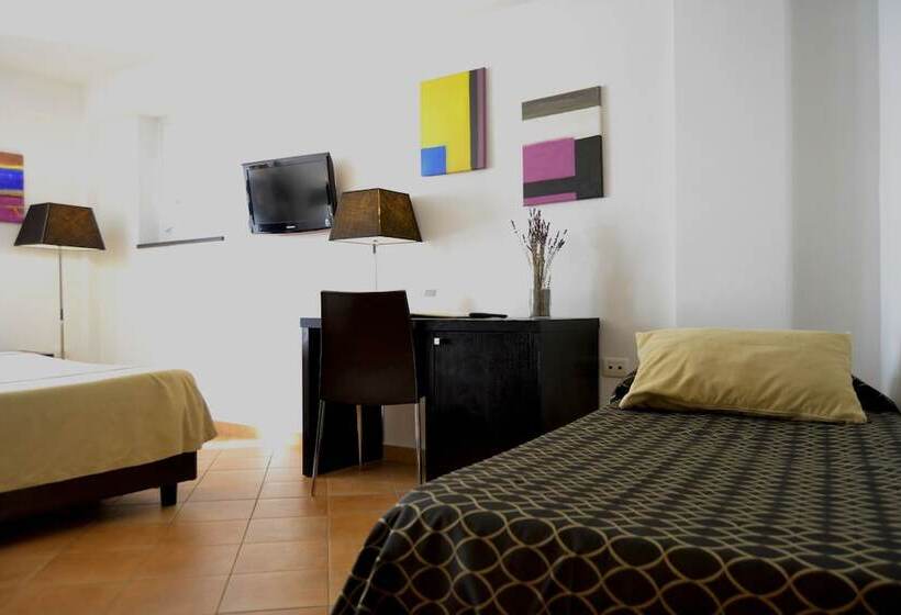 اتاق استاندارد سه نفره, Relais Villa Buonanno