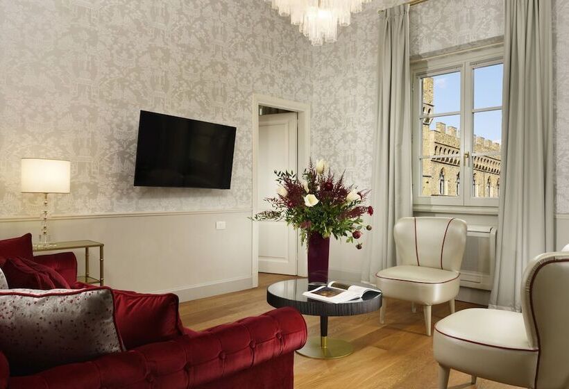 سوییت اجرایی, San Firenze Suites & Spa