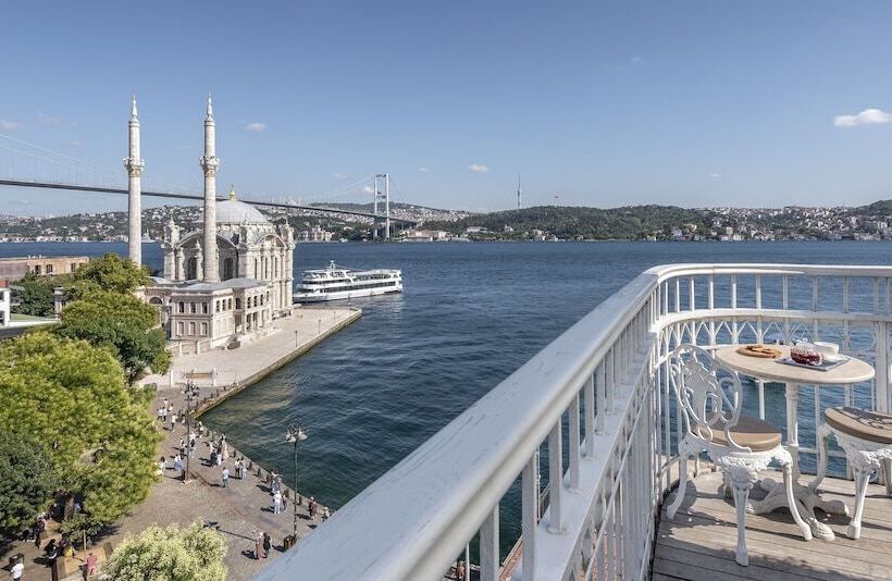 سوئیت پنت هاوس, The Stay Bosphorus