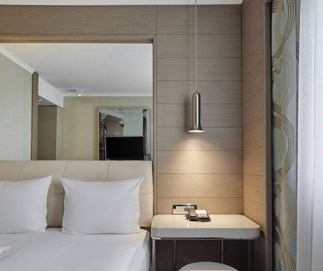 اتاق کلاس بیزنس, Titanic Comfort Mitte