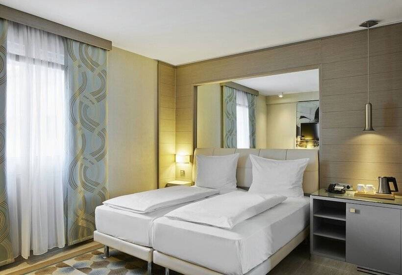 اتاق سوپریور, Titanic Comfort Mitte