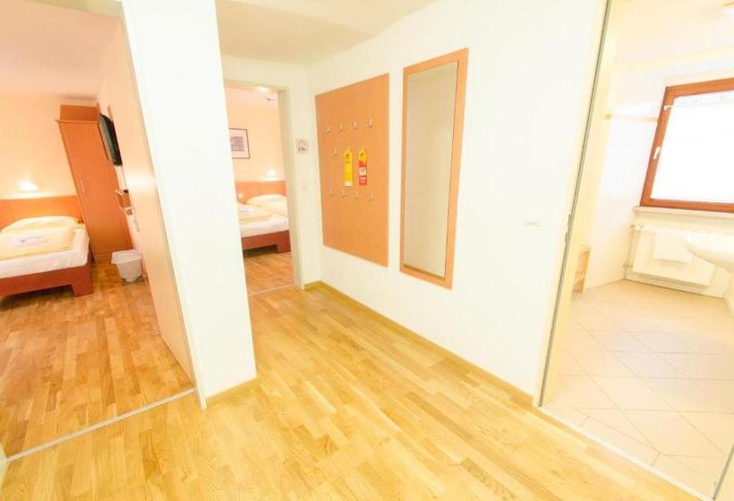 Standard Quadruple Room, Jufa  Meersburg Am Bodensee