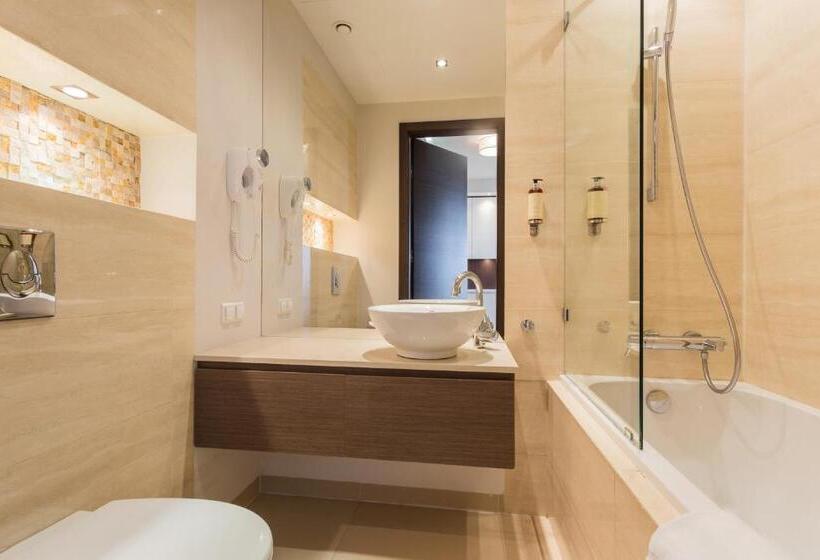 استودیوی استاندارد, Platinum Residence
