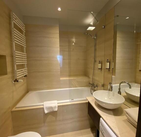 Quarto Estandar, Platinum Residence