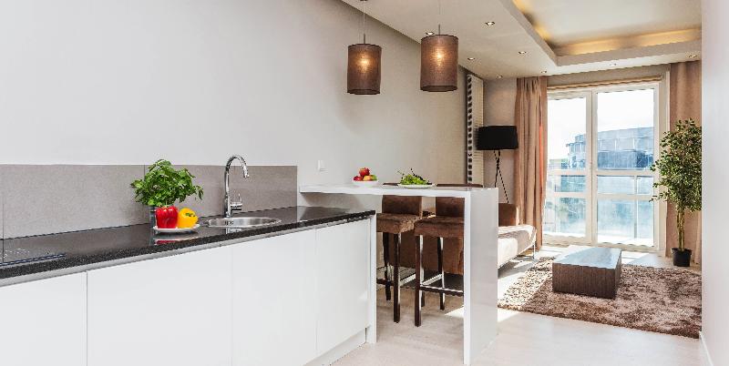 استودیوی استاندارد, Platinum Residence