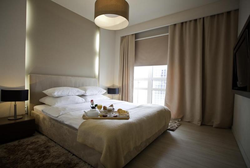 استودیوی استاندارد, Platinum Residence