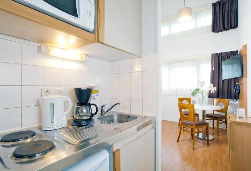 1 Bedroom Duplex Apartment, Sejours & Affaires Nantes Ducs De Bretagne