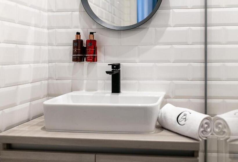 استودیوی سوپریور, Catalog Boutique Rooms