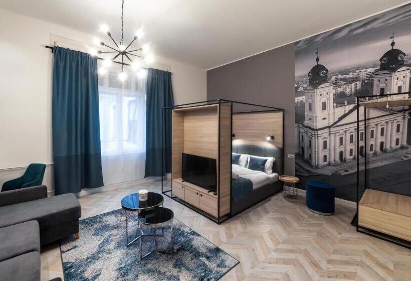 استودیوی سوپریور, Catalog Boutique Rooms