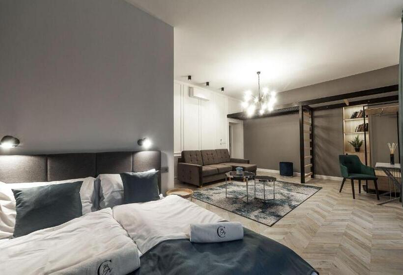استودیوی سوپریور, Catalog Boutique Rooms