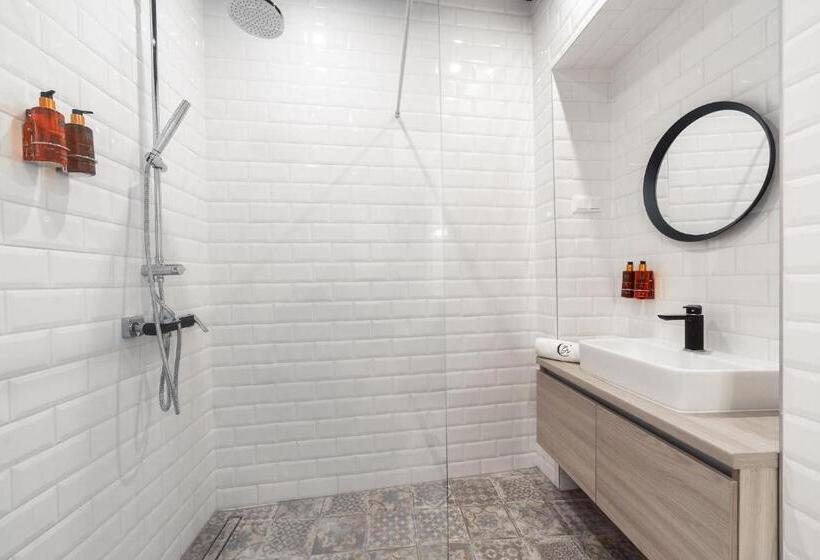 استودیوی سوپریور, Catalog Boutique Rooms