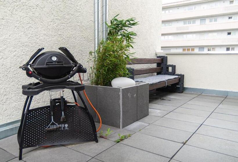 استودیوی استاندارد, Soulfactory Apartments