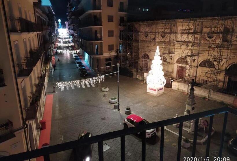 اتاق استاندارد چهارنفره با بالکن, La Torre B&b