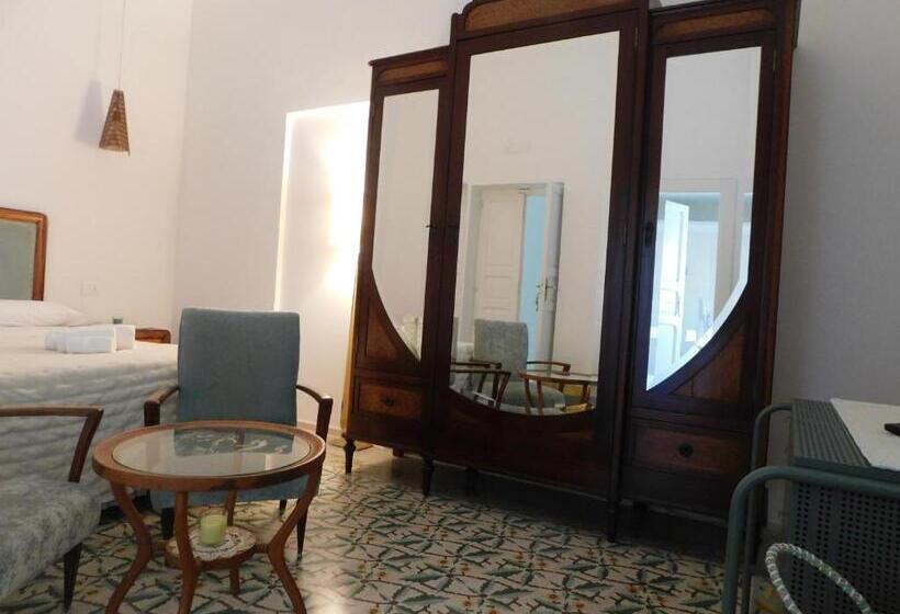 اتاق لوکس, Mandorleolio
