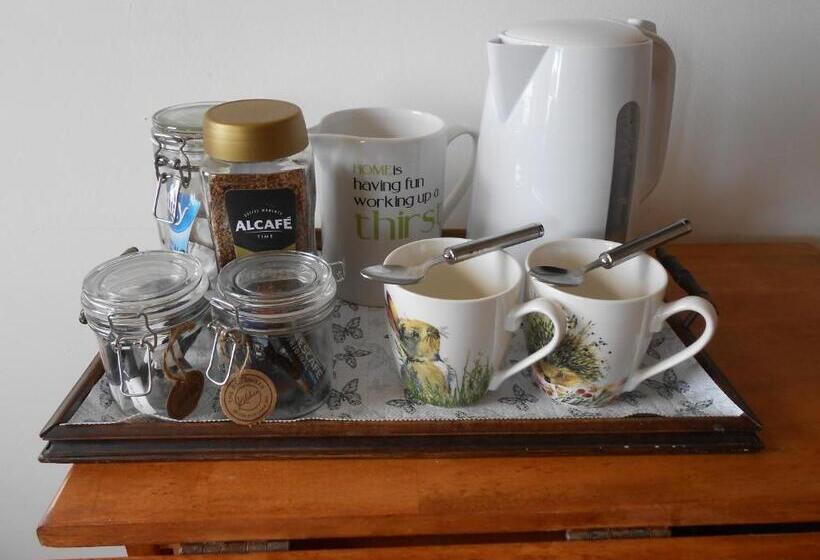 اتاق لوکس با تخت بزرگ, Callwood Farm Annex Guest Room