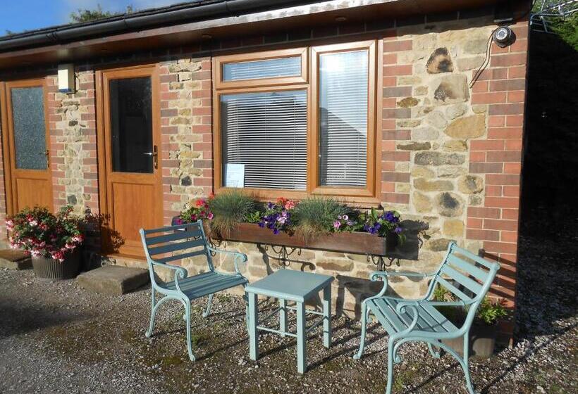 اتاق لوکس با تخت بزرگ, Callwood Farm Annex Guest Room