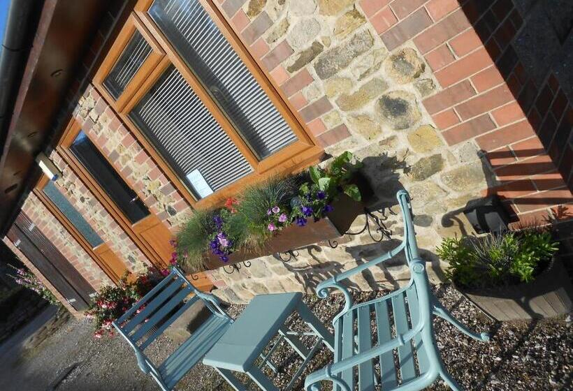 اتاق لوکس با تخت بزرگ, Callwood Farm Annex Guest Room