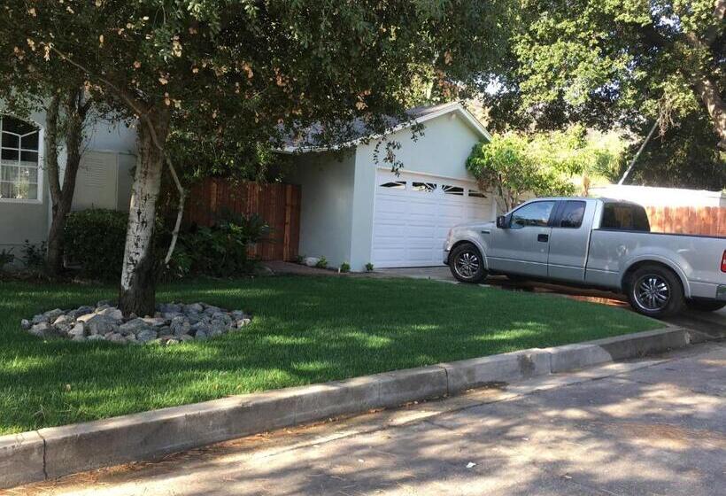 اتاق استاندارد با چشم‌انداز, Glendale Guest House