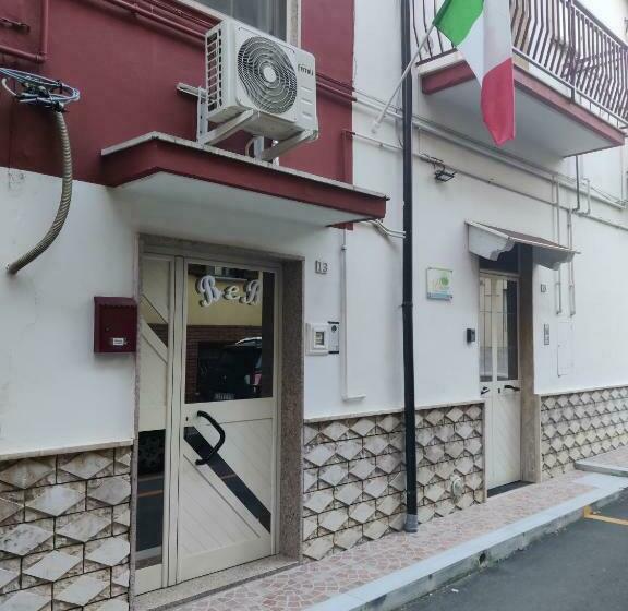 اتاق استاندارد چهار تخته, B&b Planet