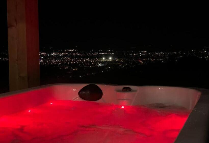 سوییت با چشم‌انداز باغ, Chambres D Hôtes La Mascrabiere Bed & Spa