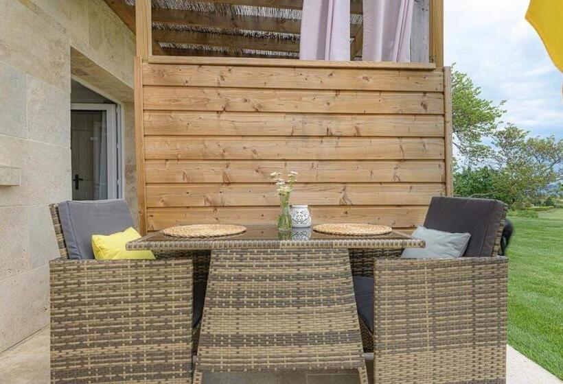 مجموعه ویستا شهر, Chambres D Hôtes La Mascrabiere Bed & Spa
