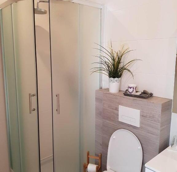 اتاق استاندارد, Guesthouse Henia Bed&spas