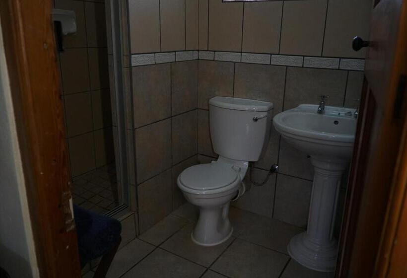 اتاق استاندارد چهار تخته, Outentique Accommodation