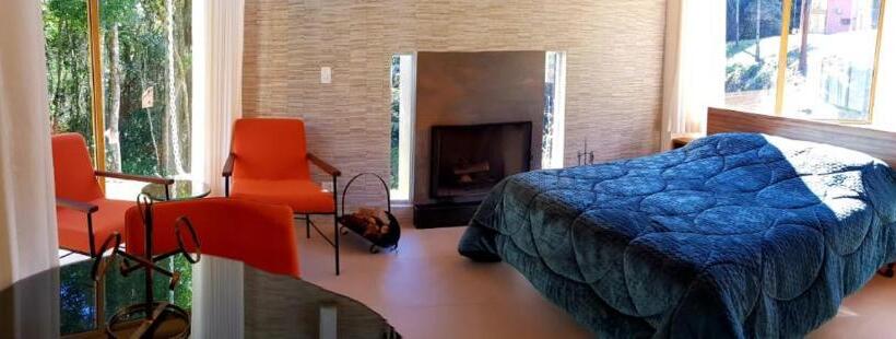 کلبه ییلاقی سوپریور یک خوابه, Robinson Cottage Monte Verde Mg