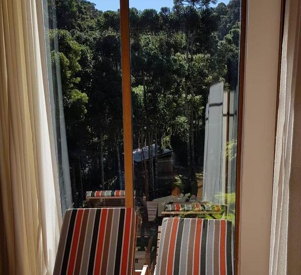 کلبه ییلاقی سوپریور یک خوابه, Robinson Cottage Monte Verde Mg