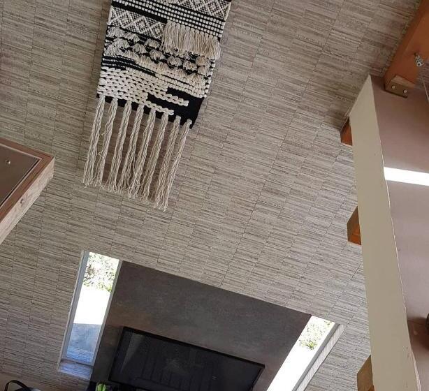کلبه ییلاقی سوپریور یک خوابه, Robinson Cottage Monte Verde Mg