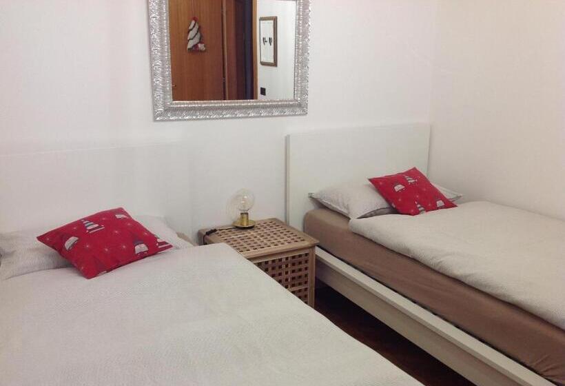 اتاق استاندارد چهار تخته, Villas