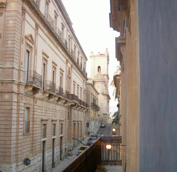 سوییت خانوادگی, Zagara My Home