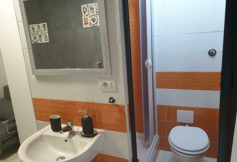 اتاق استاندارد یک نفره, B&b Dei Rota Affittacamere Mercato San Severino Salerno