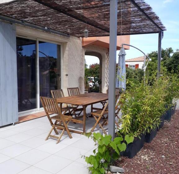 اتاق لوکس, Domaine De La Clotte
