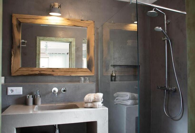 Deluxe Room Mountain View, Villa Foia Vella   Adults Only