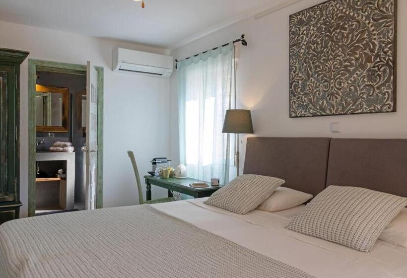 Deluxe Room Mountain View, Villa Foia Vella   Adults Only