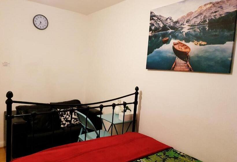 اتاق استاندارد با تخت بزرگ, Merciful King Room, In Zone 2 3