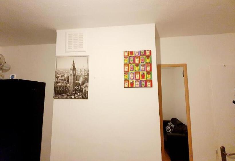 اتاق استاندارد با تخت بزرگ, Merciful King Room, In Zone 2 3