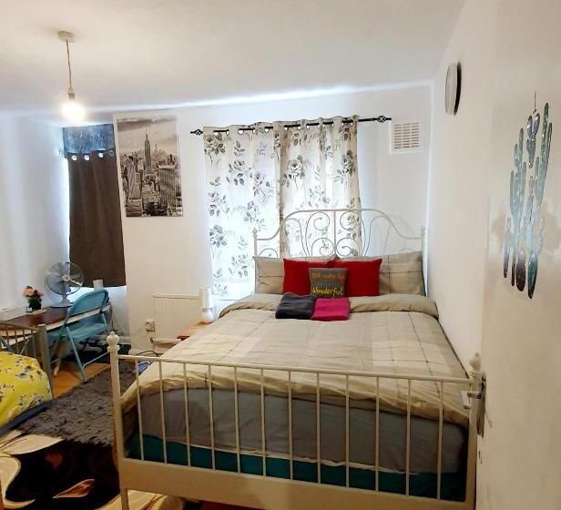 اتاق استاندارد سه نفره, Merciful King Room, In Zone 2 3