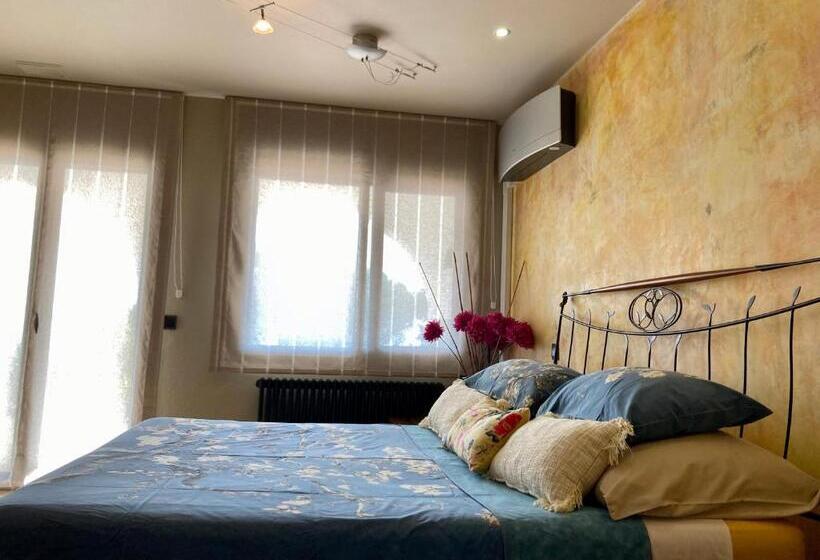 اتاق استاندارد با تخت بزرگ برای معلولان, Casa De L’albada
