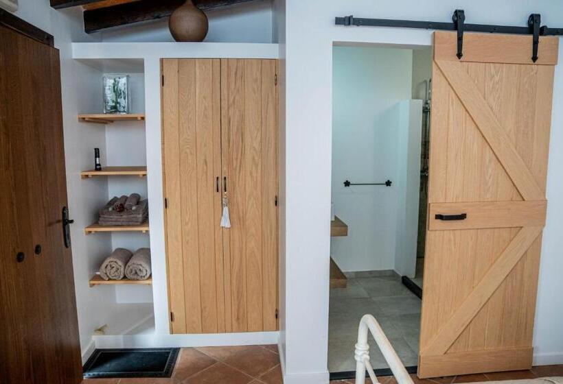 اتاق استاندارد با چشم‌انداز استخر, Finca Las Hierbas B&b