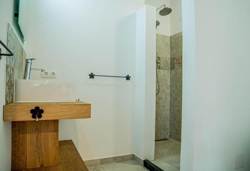 اتاق استاندارد با چشم‌انداز استخر, Finca Las Hierbas B&b