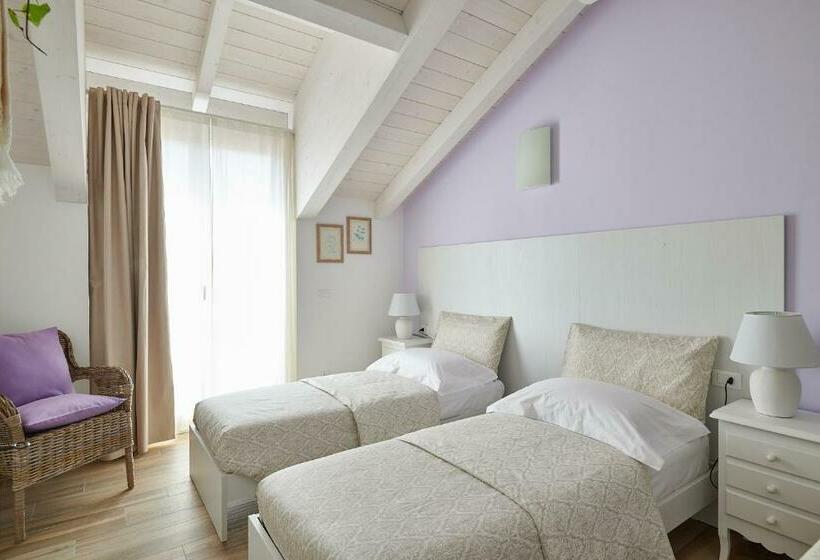 اتاق استاندارد با بالکن, Agriturismo Casastella