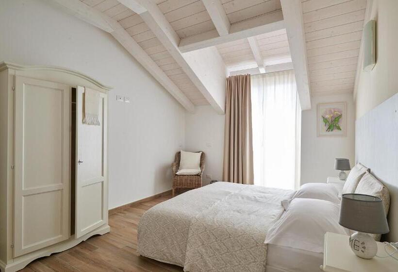 اتاق استاندارد با بالکن, Agriturismo Casastella